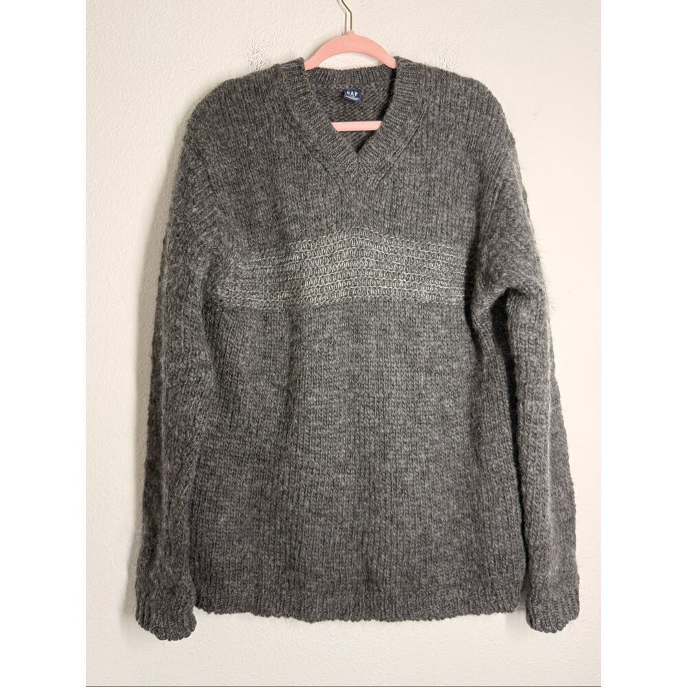 GAP Men’s Wool Grey Vneck Sweater Size L Heavyweight Solid